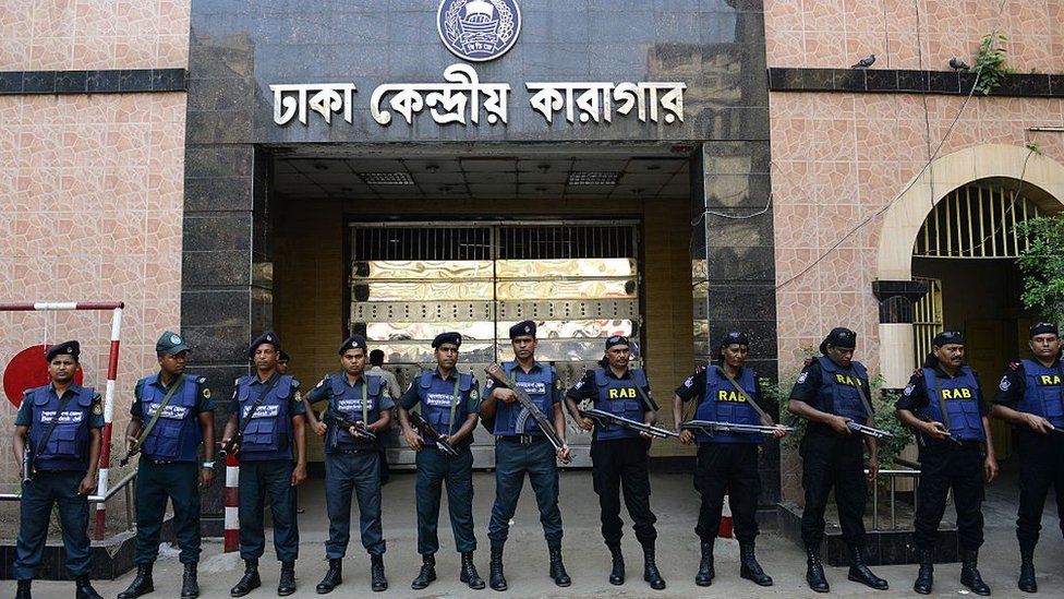বন্ধ হওয়া ঢাকা কেন্দ্রীয় কারাগার বন্ধ হওয়া ঢাকা কেন্দ্রীয় কারাগার
