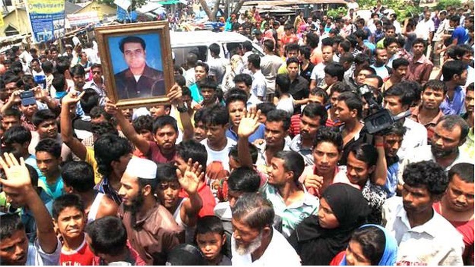 আইন-শৃঙ্খলা বাহিনীর হাতে গুমের বিরুদ্ধে প্রতিবাদ (ফাইল চিত্র) আইন-শৃঙ্খলা বাহিনীর হাতে গুমের বিরুদ্ধে প্রতিবাদ (ফাইল চিত্র)