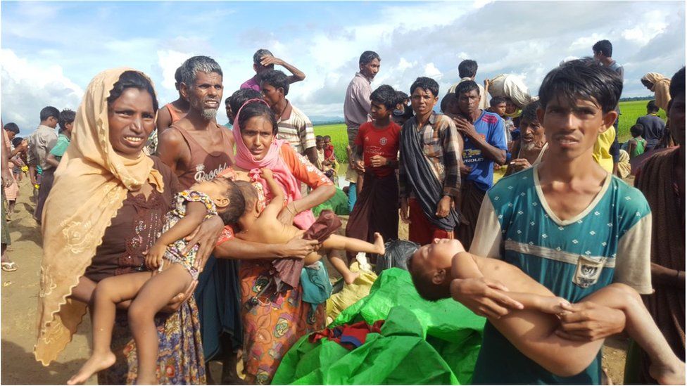 মিয়ানমারে সেনাবাহিনীর নির্যাতন থেকে বাঁচতে বাংলাদেশে আশ্রয় নিয়েছে প্রায় সাত লাখ রোহিঙ্গা মিয়ানমারে সেনাবাহিনীর নির্যাতন থেকে বাঁচতে বাংলাদেশে আশ্রয় নিয়েছে প্রায় সাত লাখ রোহিঙ্গা