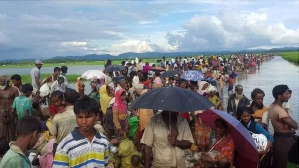 মিয়ানমারে সেনাবাহিনীর অভিযান শুরুর পর বাংলাদেশে সাড়ে ৬ লাখের বেশি রোহিঙ্গা আশ্রয় নিয়েছে মিয়ানমারে সেনাবাহিনীর অভিযান শুরুর পর বাংলাদেশে সাড়ে ৬ লাখের বেশি রোহিঙ্গা আশ্রয় নিয়েছে