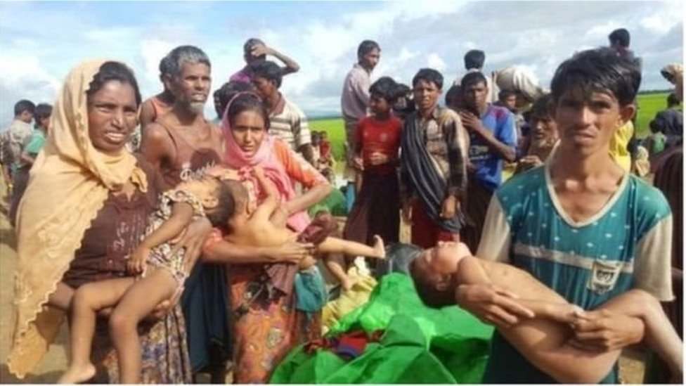 বাংলাদেশে পালিয়ে আসা একটি রোহিঙ্গা পরিবার