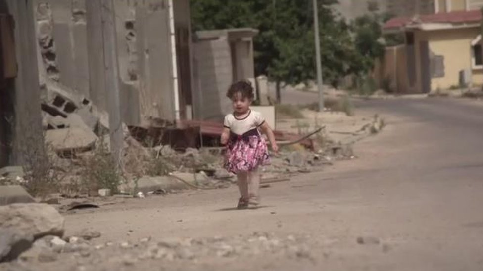 যুদ্ধ শেষ তাই ফিরে আসতে শুরু করেছে অধিবাসীরা