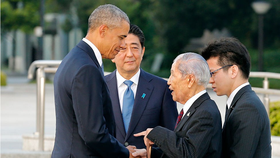 বারাম ওবামা হিরোসিমা যান কিন্তু নাগাসাকিতে যান নি। বারাম ওবামা হিরোসিমা যান কিন্তু নাগাসাকিতে যান নি।