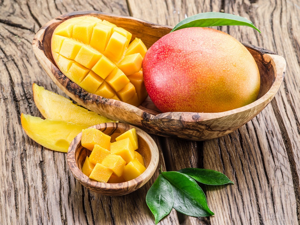 আস্ত আম এবং টুকরো আম