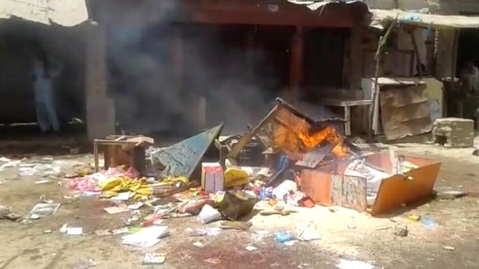 মিরপুর খাস অঞ্চলে হিন্দুদের দোকান ভাঙচুর করা হয়