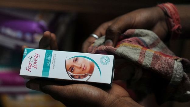 ফেয়ার এন্ড লাভলী ভারতে ব্যাপক জনপ্রিয় ফেয়ার এন্ড লাভলী ভারতে ব্যাপক জনপ্রিয়