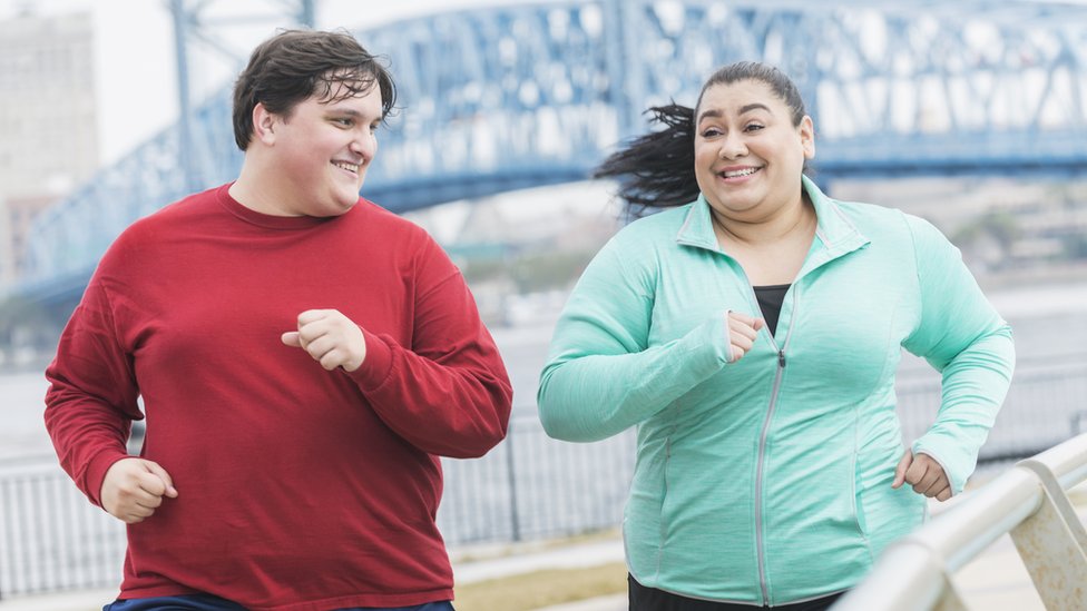 কিছু মানুষ স্থূল হওয়া সত্ত্বেও হজমের দিক থেকে স্বাস্থ্যবান এবং সুস্থ রয়েছেন, কিছু মানুষ স্থূল হওয়া সত্ত্বেও হজমের দিক থেকে স্বাস্থ্যবান এবং সুস্থ রয়েছেন,