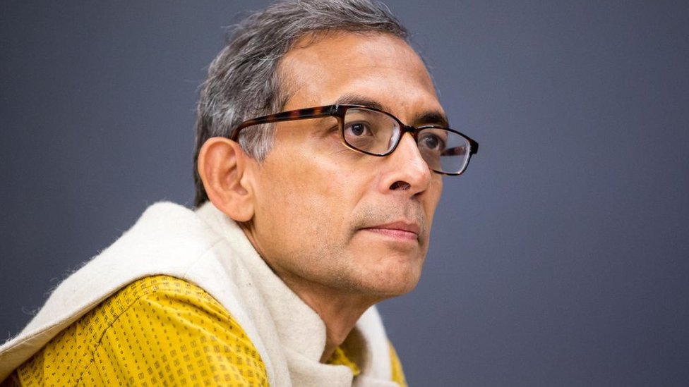 কলকাতায় জন্ম নেয়া মার্কিন নাগরিক অভিজিৎ ও তার সহযোগীরা ব্র্যাকের একটি মডেল নিয়ে কাজ করেছেন অন্য কয়েকটি দেশে কলকাতায় জন্ম নেয়া মার্কিন নাগরিক অভিজিৎ ও তার সহযোগীরা ব্র্যাকের একটি মডেল নিয়ে কাজ করেছেন অন্য কয়েকটি দেশে