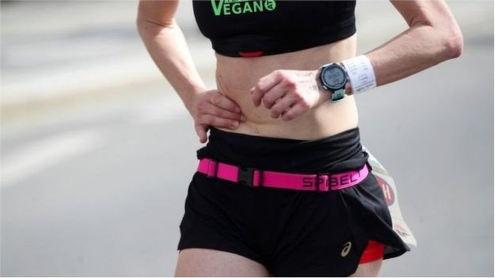 যারা নিয়মিত দৌড়ান তারা বিভিন্ন ধরণের গ্যাজেট দিয়ে শরীরে নানা ধরণের ব্যায়ামের প্রভাব লক্ষ্য করেন