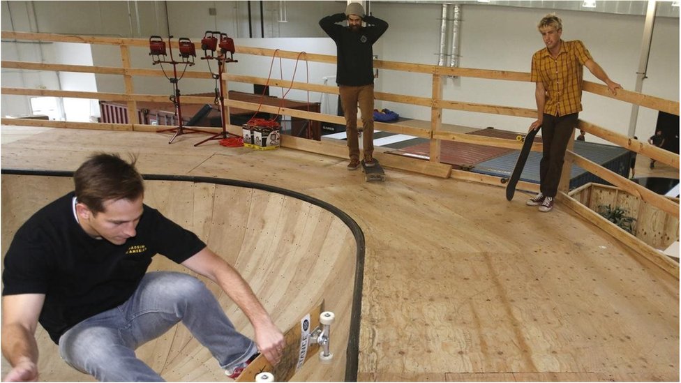 ক্যালিফোর্নিয়ায় ভিত্তিক এই ডিজাইনার হাউজ।