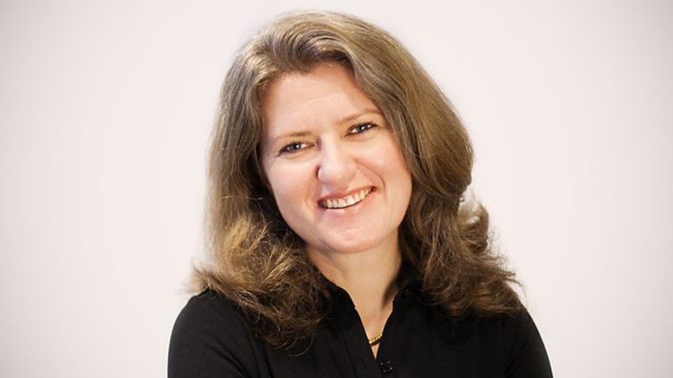 ড. স্যালি মার্লো। ড. স্যালি মার্লো।