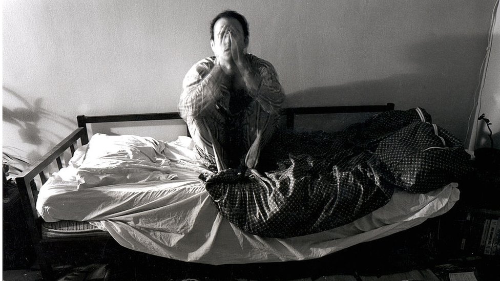 নিজের ক্ষতি করার প্রবণতা নারী পুরুষ নির্বিশেষে সব বয়সীদের মধ্যেই ঘটে। নিজের ক্ষতি করার প্রবণতা নারী পুরুষ নির্বিশেষে সব বয়সীদের মধ্যেই ঘটে।