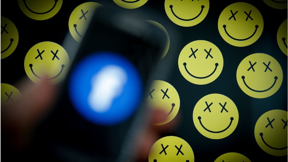 ফেসবুক, স্মাইলি ফেসবুক, স্মাইলি