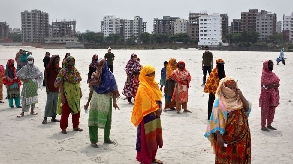 বিশেষজ্ঞদের অভিযোগ, শুরু থেকেই যদি পরীক্ষার সংখ্যা বাড়ানো হতো, তাহলে আরও অনেক বেশি রোগী শনাক্ত হতেন।