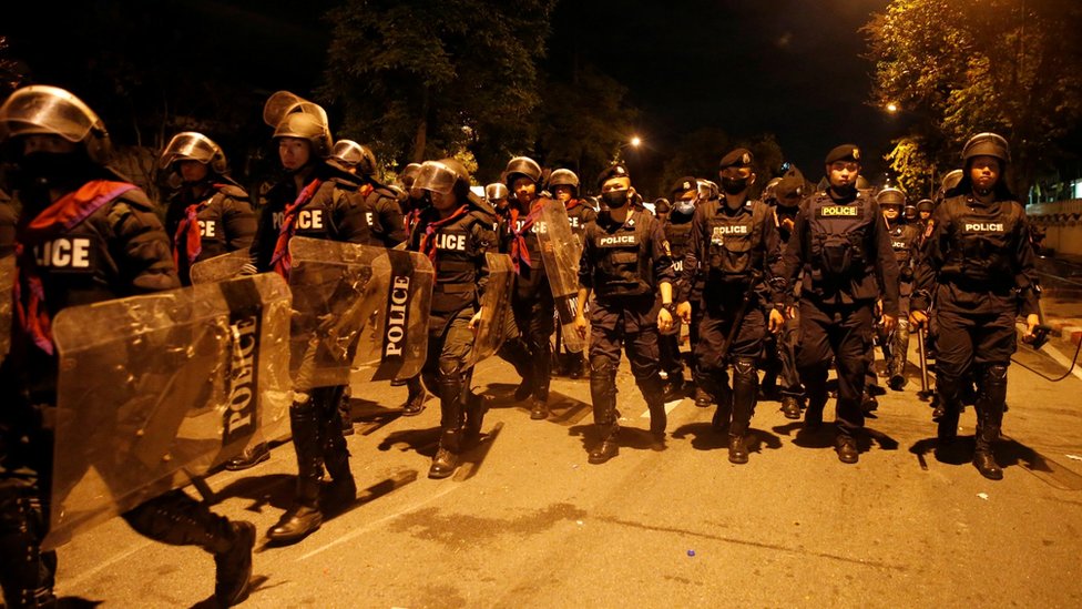 বৃহস্পতিবার সকালে মোতায়েন করা হয় অতিরিক্ত নিরাপত্তা রক্ষাকারী বাহিনী