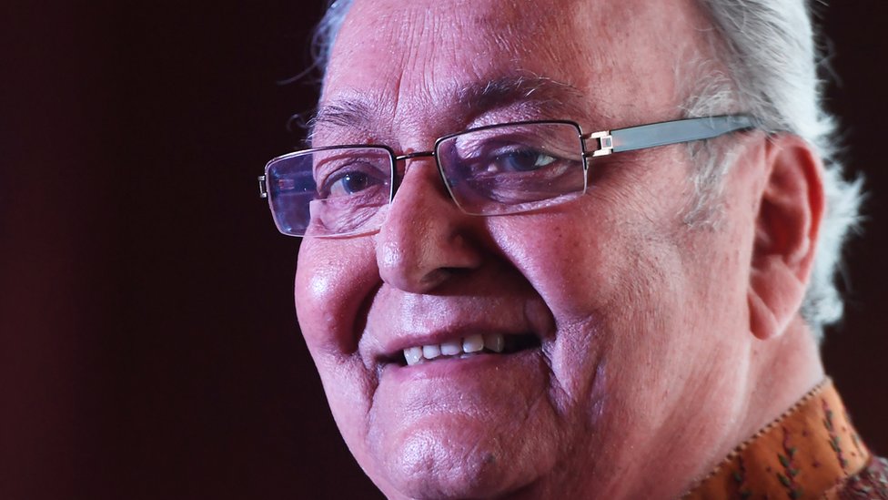 ফরাসি সম্মাননা লিজিয়ন দ্য অনার গ্রহণ অনুষ্ঠানে সৌমিত্র চট্টোপাধ্যায় - ২০১৮