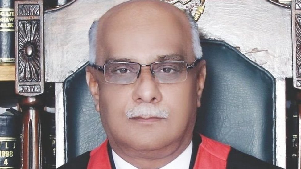 ২০১৮ সালে পেশাওয়ারের হাইকোর্টে প্রধান বিচারপতি হন ওয়াকার শেঠ