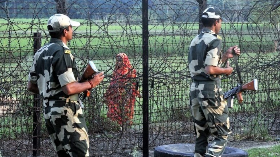 ভারত বাংলাদেশ সীমান্তে বিএসএফের টহল
