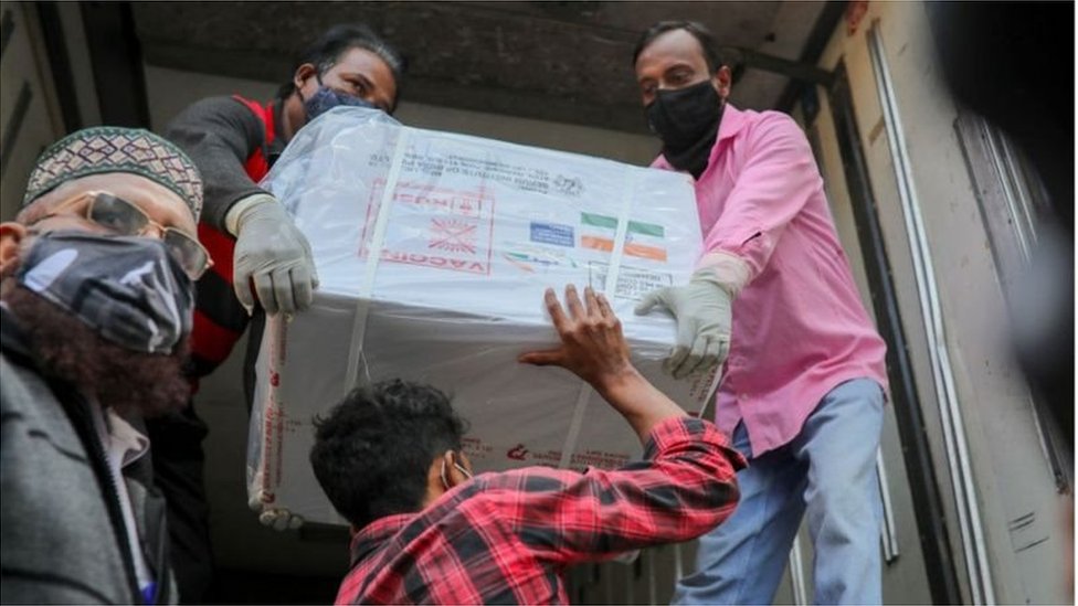 ২১শে জানুয়ারি ভারতের উপহার দেয়া ২০ লক্ষ ডোজ টিকা ঢাকায় আসে ২১শে জানুয়ারি ভারতের উপহার দেয়া ২০ লক্ষ ডোজ টিকা ঢাকায় আসে