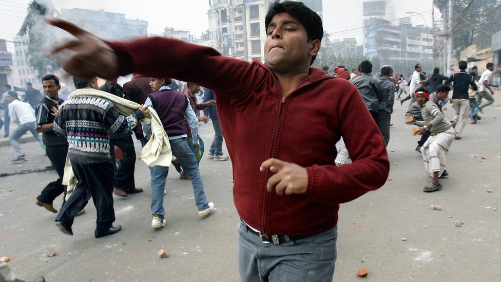গৃহযুদ্ধ গৃহযুদ্ধ