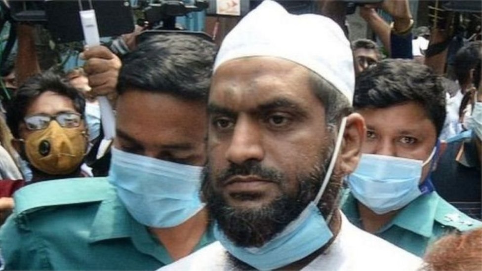 রোববার আটক করা হয় মামুনুল হককে
