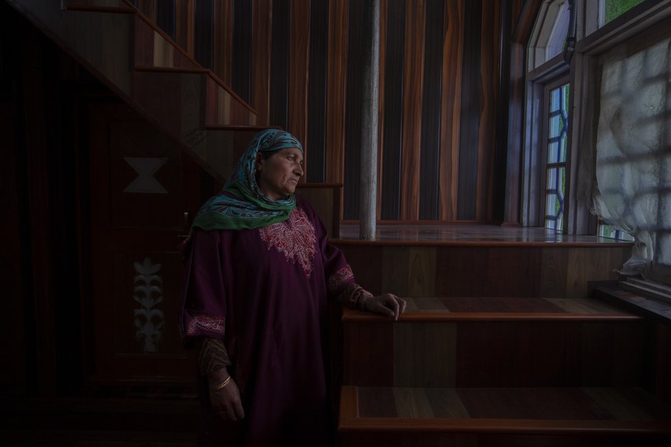 শাকিরের মা আয়েশা ওয়াগাই