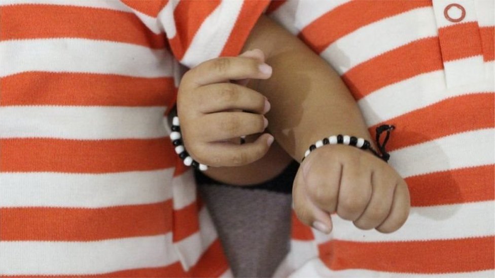 এক গবেষণায় বলা হচ্ছে, সম্প্রতি যমজ শিশুর জন্মহার আগের তুলনায় বেড়েছে। এক গবেষণায় বলা হচ্ছে, সম্প্রতি যমজ শিশুর জন্মহার আগের তুলনায় বেড়েছে।