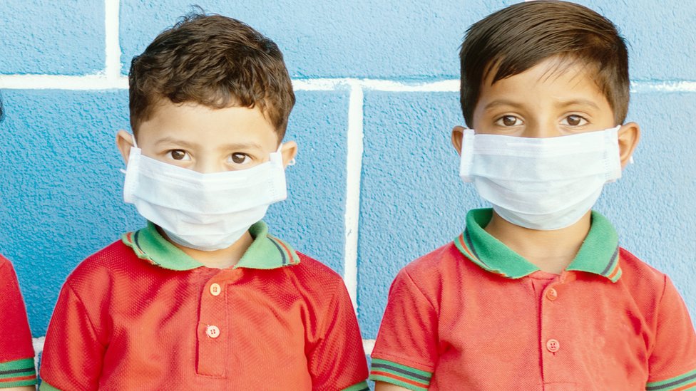 আইডেনটিক্যাল টুইন বা একই ডিম্বাণু থেকে জন্ম নেয়া শিশুরা একই লিঙ্গের হয়। আইডেনটিক্যাল টুইন বা একই ডিম্বাণু থেকে জন্ম নেয়া শিশুরা একই লিঙ্গের হয়।