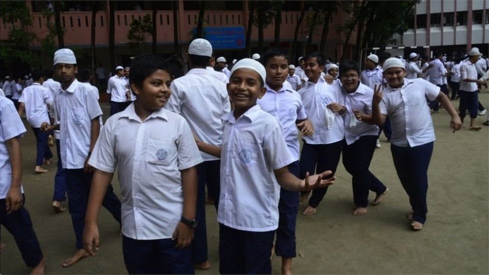 স্কুলের আঙিনা সামাজিকতা শেখার অন্যতম জায়গা