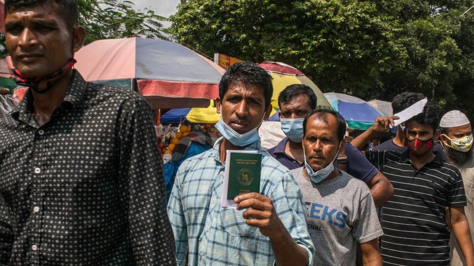 প্রবাসী প্রবাসী