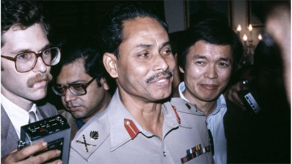 জেনারেল এরশাদ জেনারেল এরশাদ