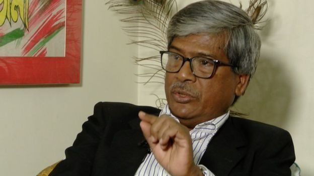 অধ্যাপক আনোয়ার হোসেন ছিলেন গণবাহিনীর ঢাকা মহানগর প্রধান।