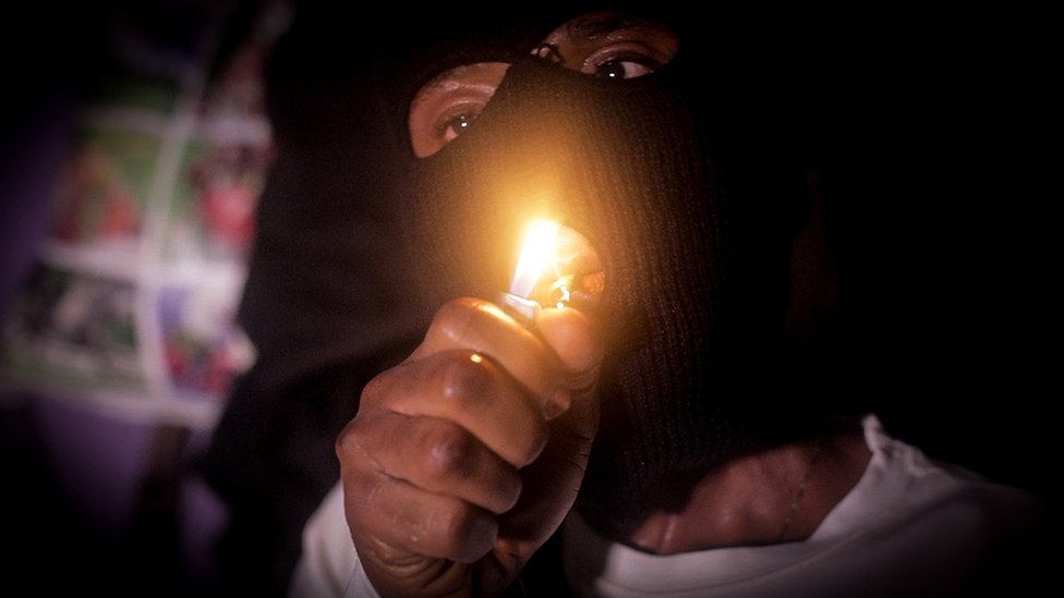 ল্যাগোসে বিবিসির সাথে কথা বলেন ব্ল্যাক অ্যাক্সের এক সদস্য