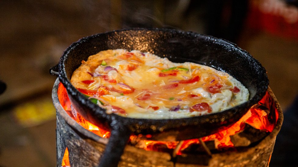 উগান্ডার রোলেক্স উগান্ডার রোলেক্স