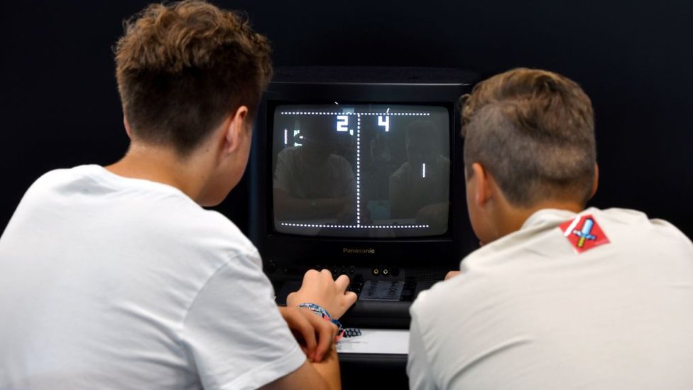 টিভির পর্দায় দুজনে খেলা যায় পং