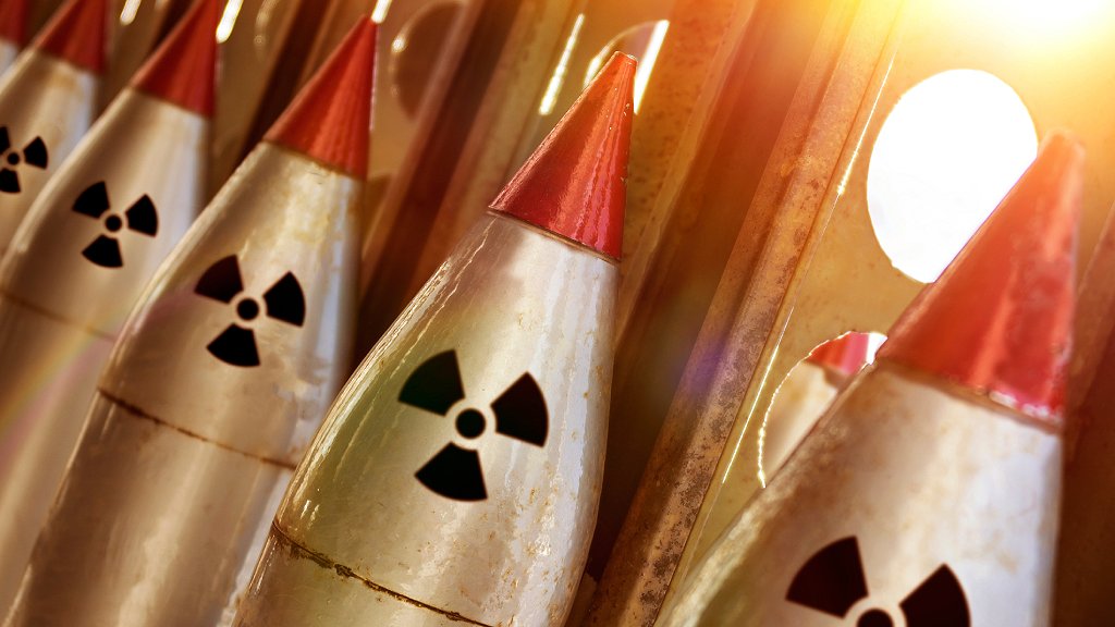 মিসাইল একবার ছুঁড়লে ফিরিয়ে আনার উপায় নেই। মিসাইল একবার ছুঁড়লে ফিরিয়ে আনার উপায় নেই।