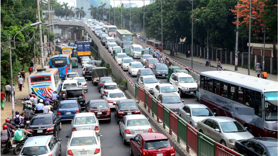 এমন যানজট ঢাকায় প্রায়শই দেখা যায়।