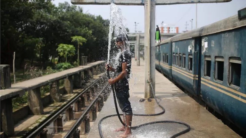 পানি পানি