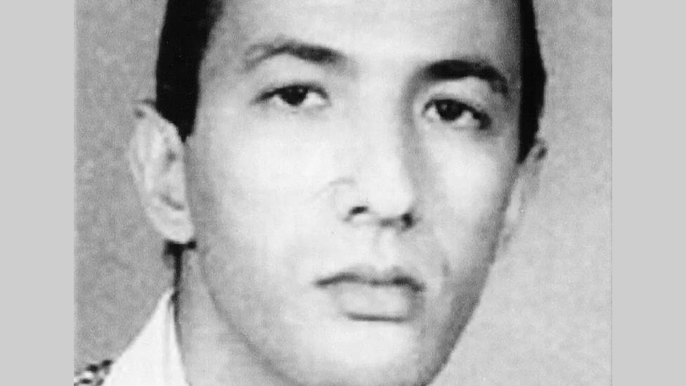 সায়েফ আল-আদেল: ২০০১ সালে এফবিআইএর প্রকাশিত ছবি সায়েফ আল-আদেল: ২০০১ সালে এফবিআইএর প্রকাশিত ছবি