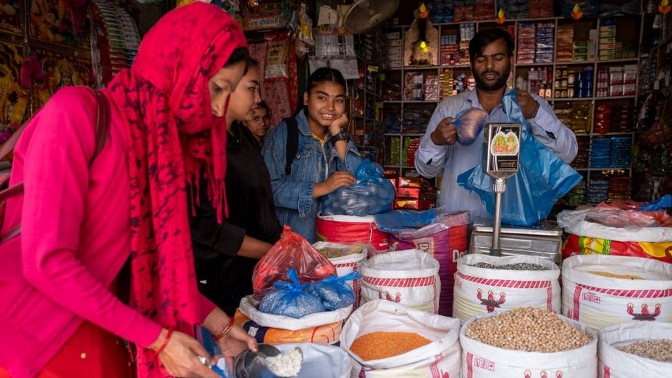 অগাস্টে মূলবৃদ্ধির হার পৌঁছয় ৭ শতাংশে অগাস্টে মূলবৃদ্ধির হার পৌঁছয় ৭ শতাংশে