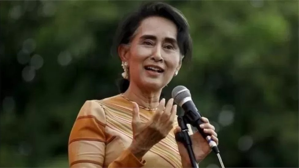 মিয়ানমারের ক্ষমতাচ্যুত নেতা অং সান সু চি। মিয়ানমারের ক্ষমতাচ্যুত নেতা অং সান সু চি।