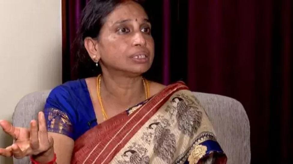 নলিনী শ্রীহরণ- এলটিটিই-র আত্মঘাতী যে দল রাজীব গান্ধীকে হত্যা করেছিল, তার একমাত্র জীবিত সদস্য নলিনী শ্রীহরণ- এলটিটিই-র আত্মঘাতী যে দল রাজীব গান্ধীকে হত্যা করেছিল, তার একমাত্র জীবিত সদস্য