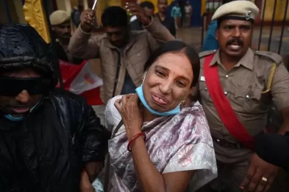 নলিনী শ্রীহরণ নলিনী শ্রীহরণ