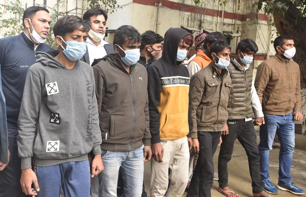 দিল্লি পুলিশের হাতে ধৃত ভরতপুর গ্যাঙের কয়েকজন সদস্য দিল্লি পুলিশের হাতে ধৃত ভরতপুর গ্যাঙের কয়েকজন সদস্য