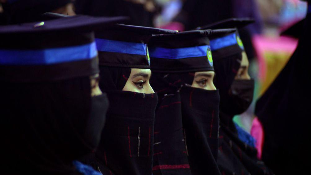 আফগানিস্তানের নারীদের বিশ্ববিদ্যালয় বন্ধ ঘোষণা আফগানিস্তানের নারীদের বিশ্ববিদ্যালয় বন্ধ ঘোষণা