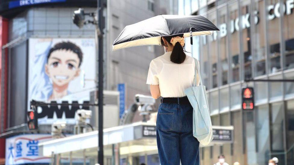 নারী নারী